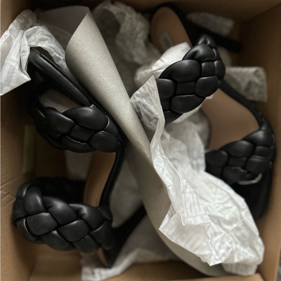 Steve Madden Women's Kenley Stiletto Dress Sandals Size 10 US - Picture 3 of 5